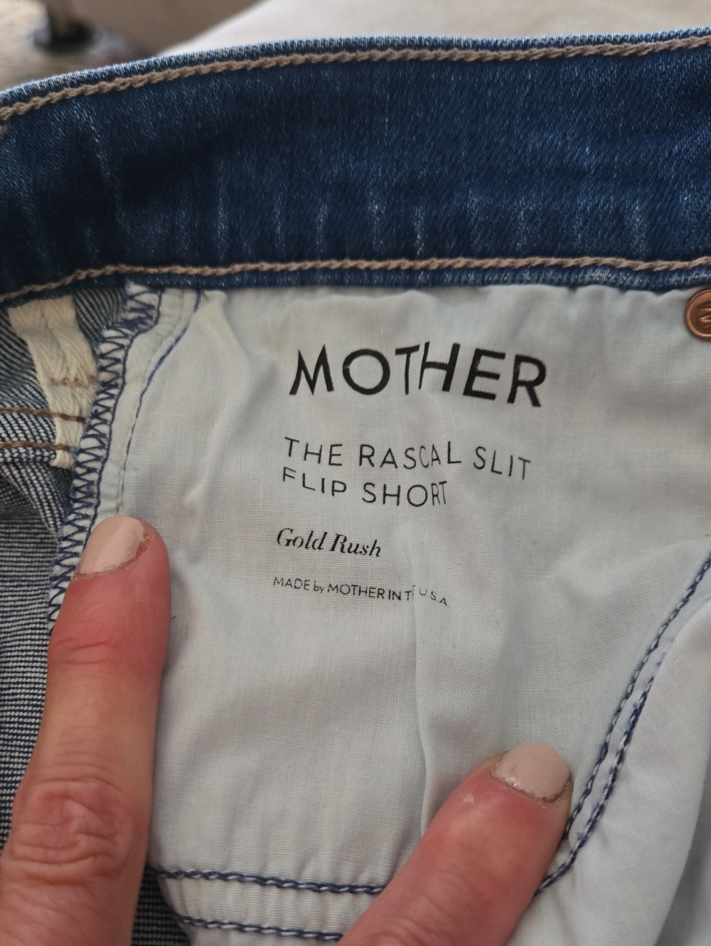 MOTHER The Rascal Slit Flip Short in Gold Rush - Picture 4 of 7